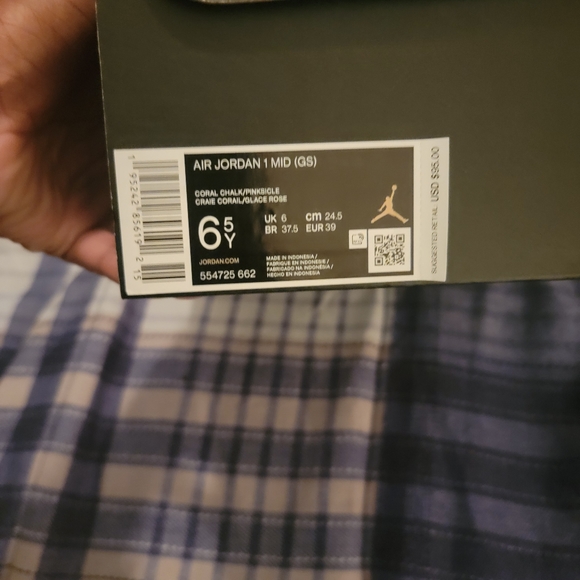 Jordan - Picture 3 of 3